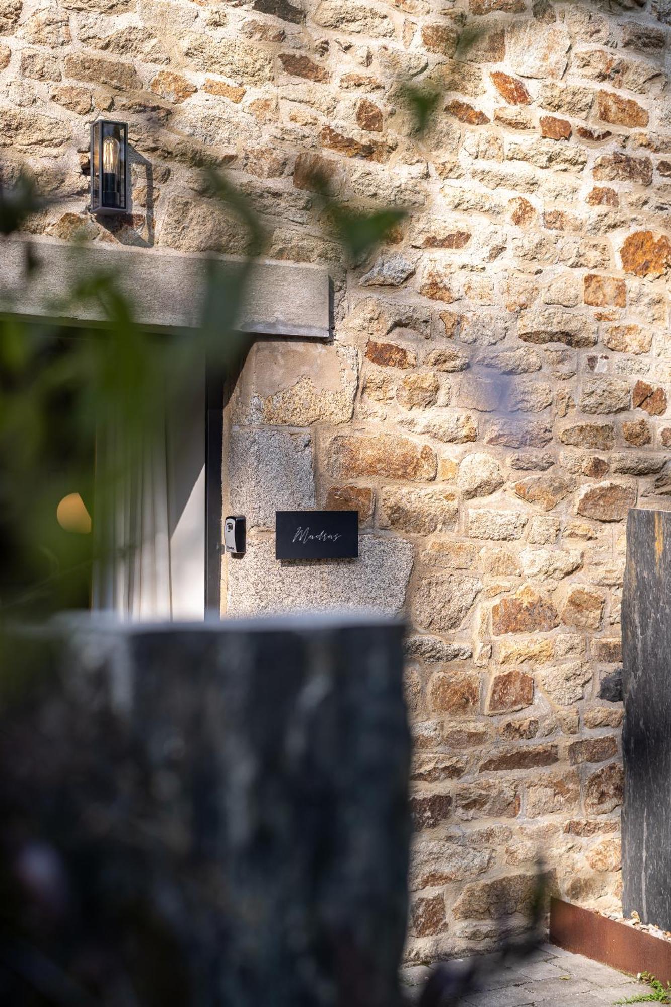 Les Cotonnades Hotel Lorient Exterior foto